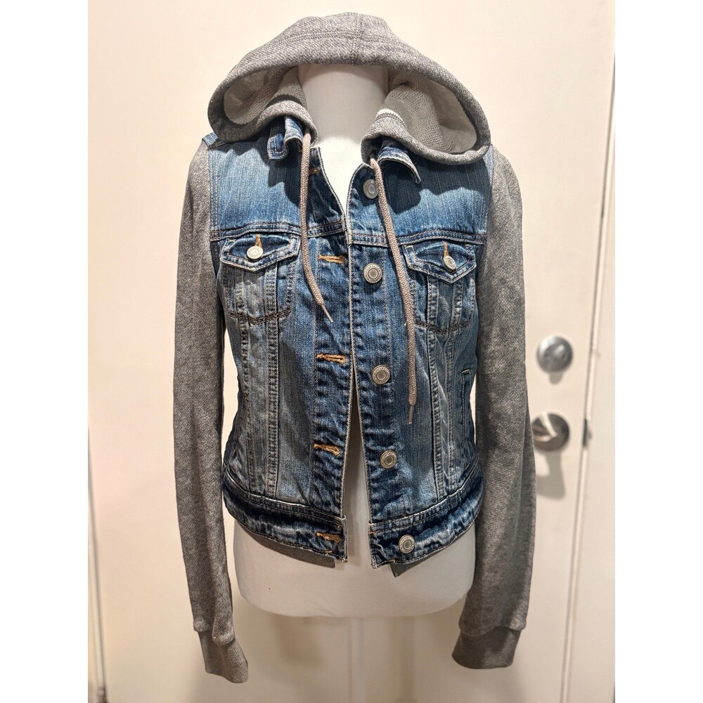 American Eagle Outfitters Denim Hoodie Jacket with Knit Sleeves Size Small